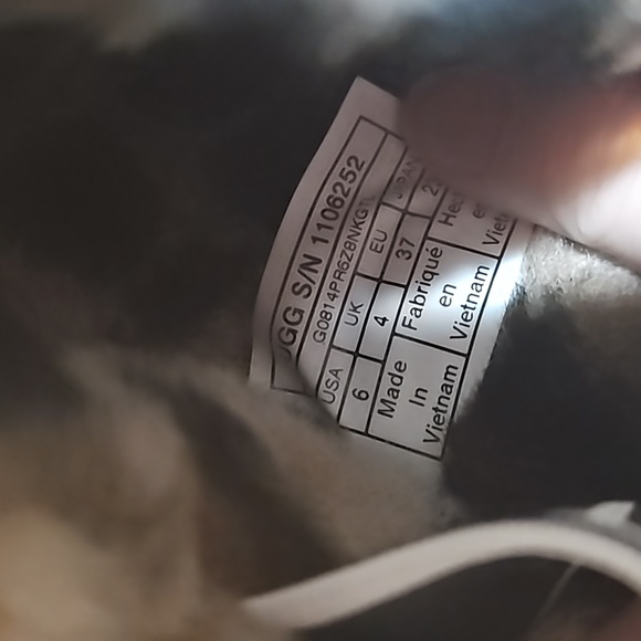 NWOT UGG Leopard Slides - Picture 9 of 10